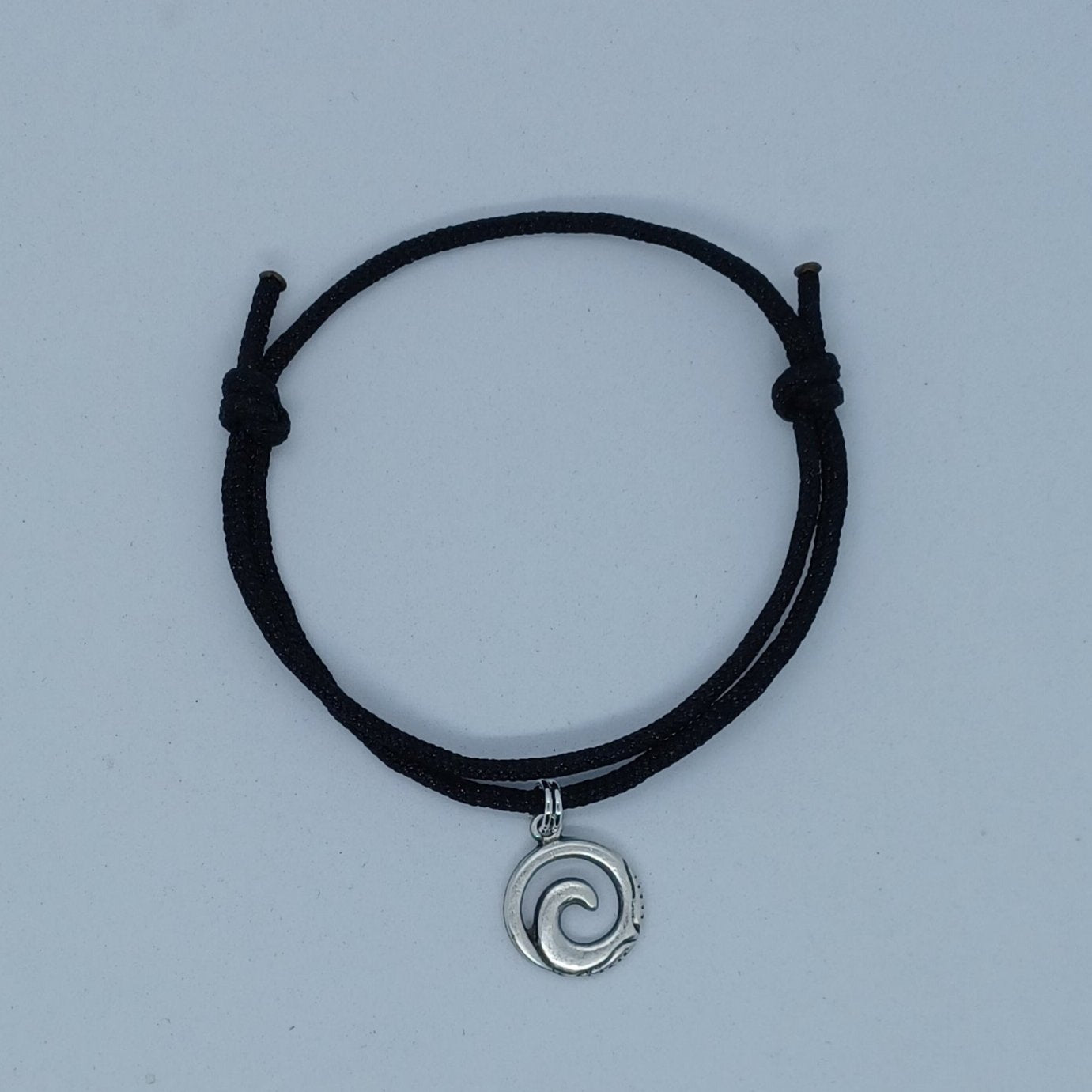 Wave sliding knot bracelet